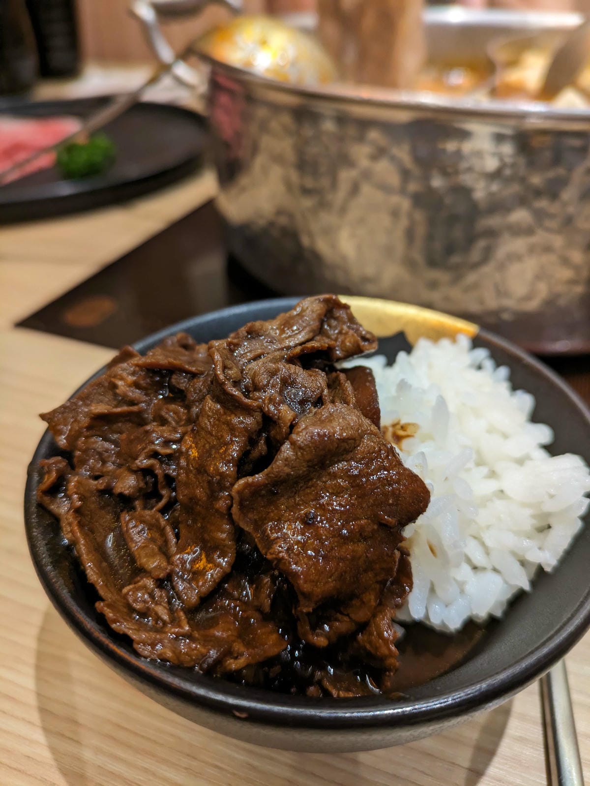 苗栗火鍋吃到飽 – 尚順和牛涮下山吃一波