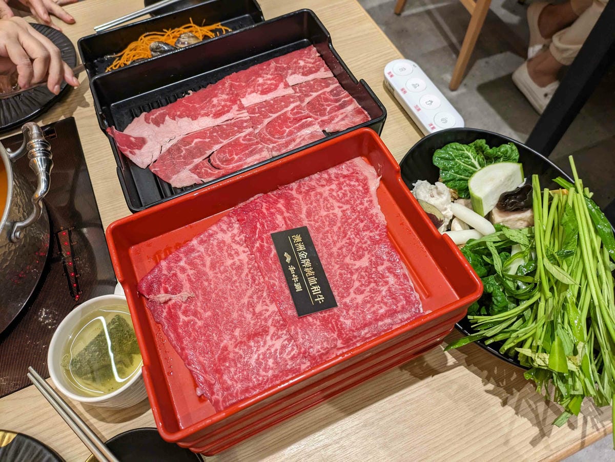 苗栗火鍋吃到飽 – 尚順和牛涮下山吃一波