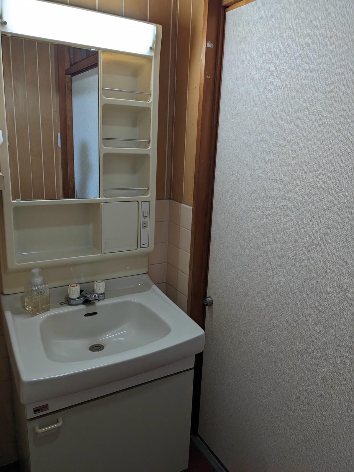 四國遍路德島鴨島站Hostel OE