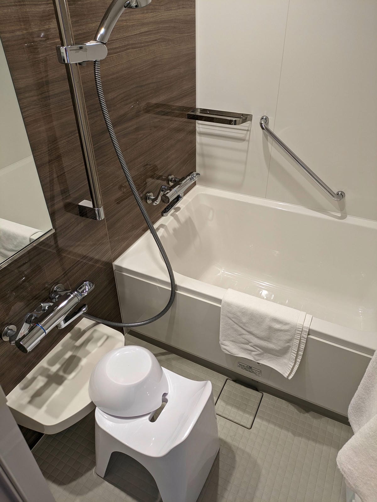 高松飯店推薦 Hotel Wing 交通服務設備粉棒