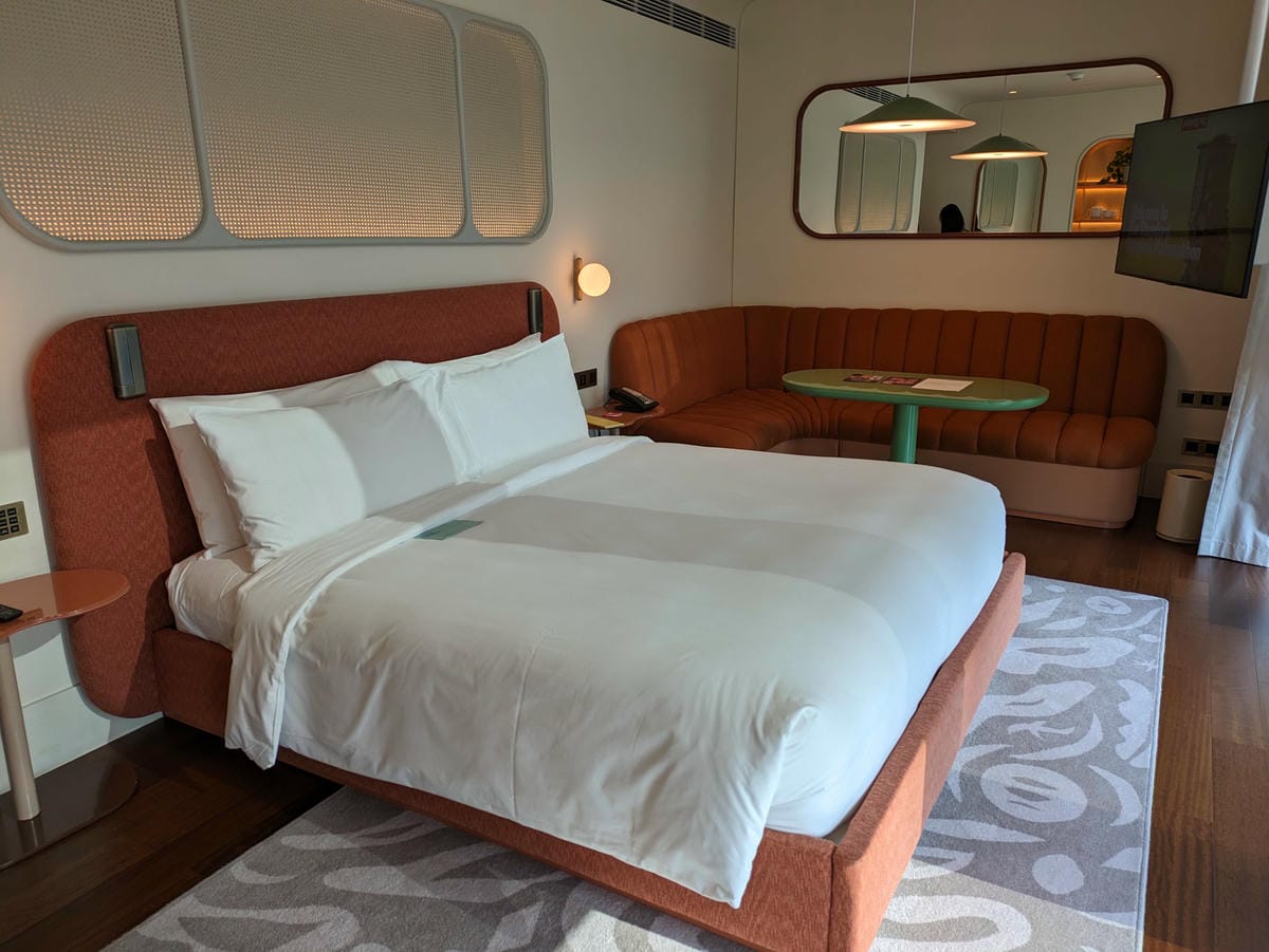 曼谷瑪哈納功標準酒店，曼谷最高視角