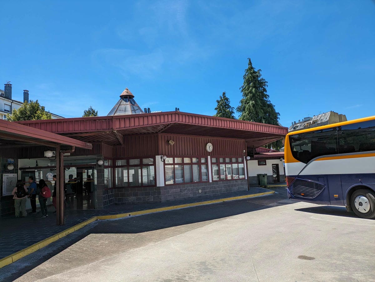 Sarria西班牙朝聖之路monbus