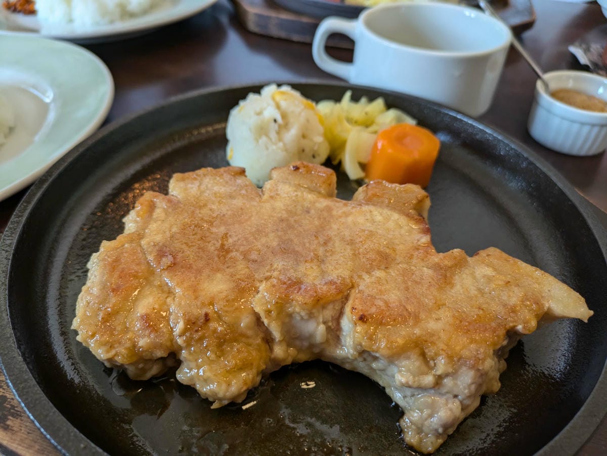 松本城推薦日式洋食おきな堂，小孩懂吃