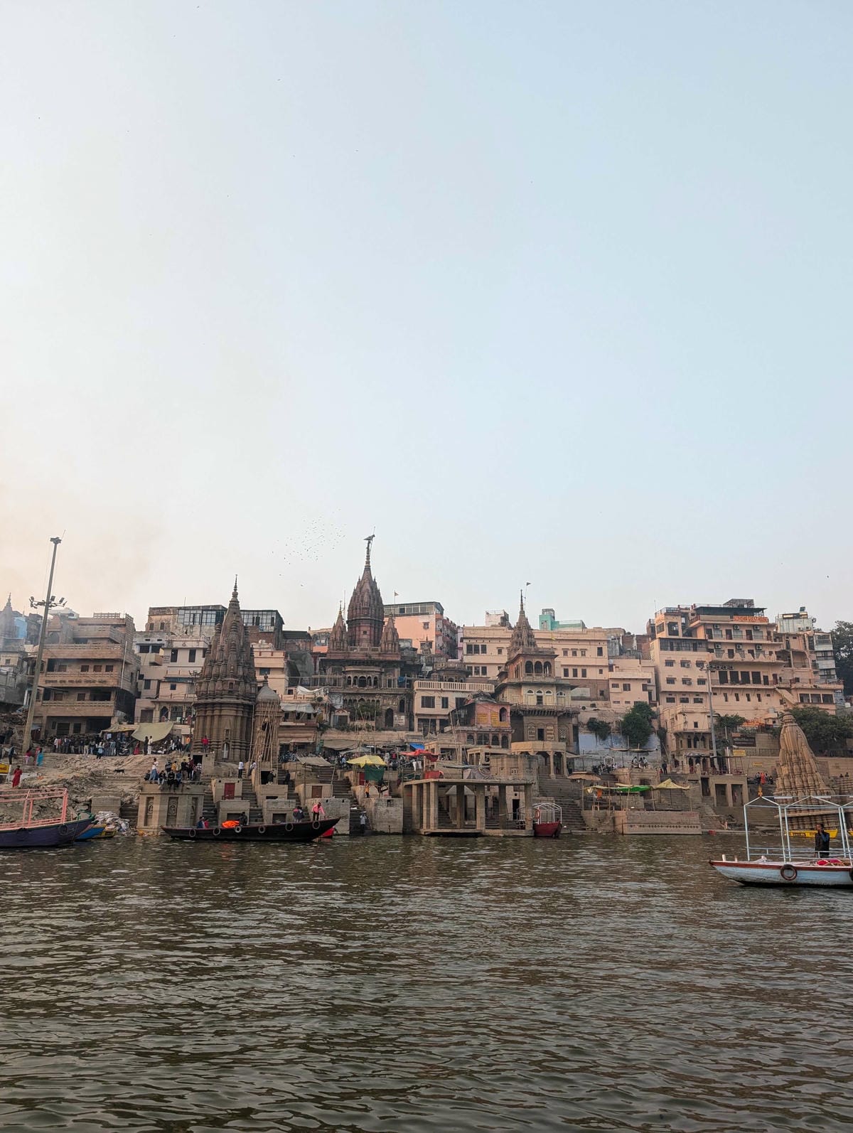 瓦拉納西｜搭船遊恆河拜訪河壇與婆羅門火祭