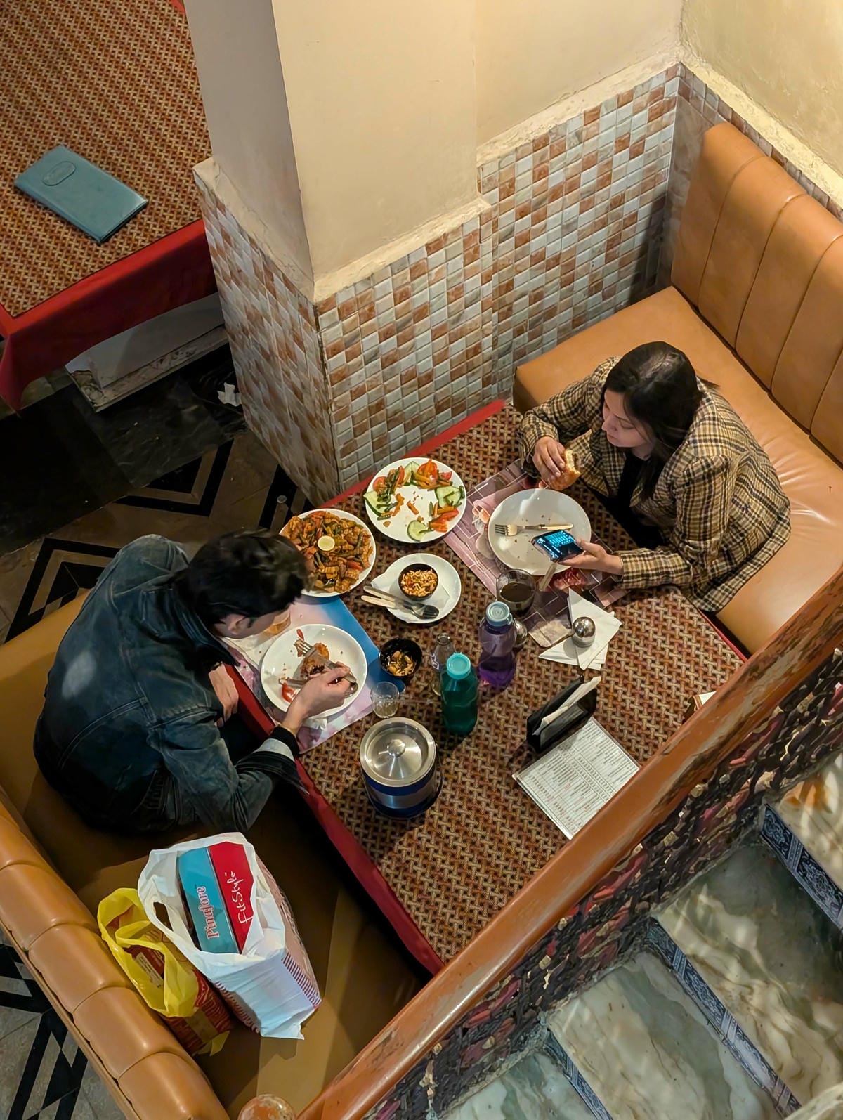 加爾各答初見面，住 peerless 這裡真好！