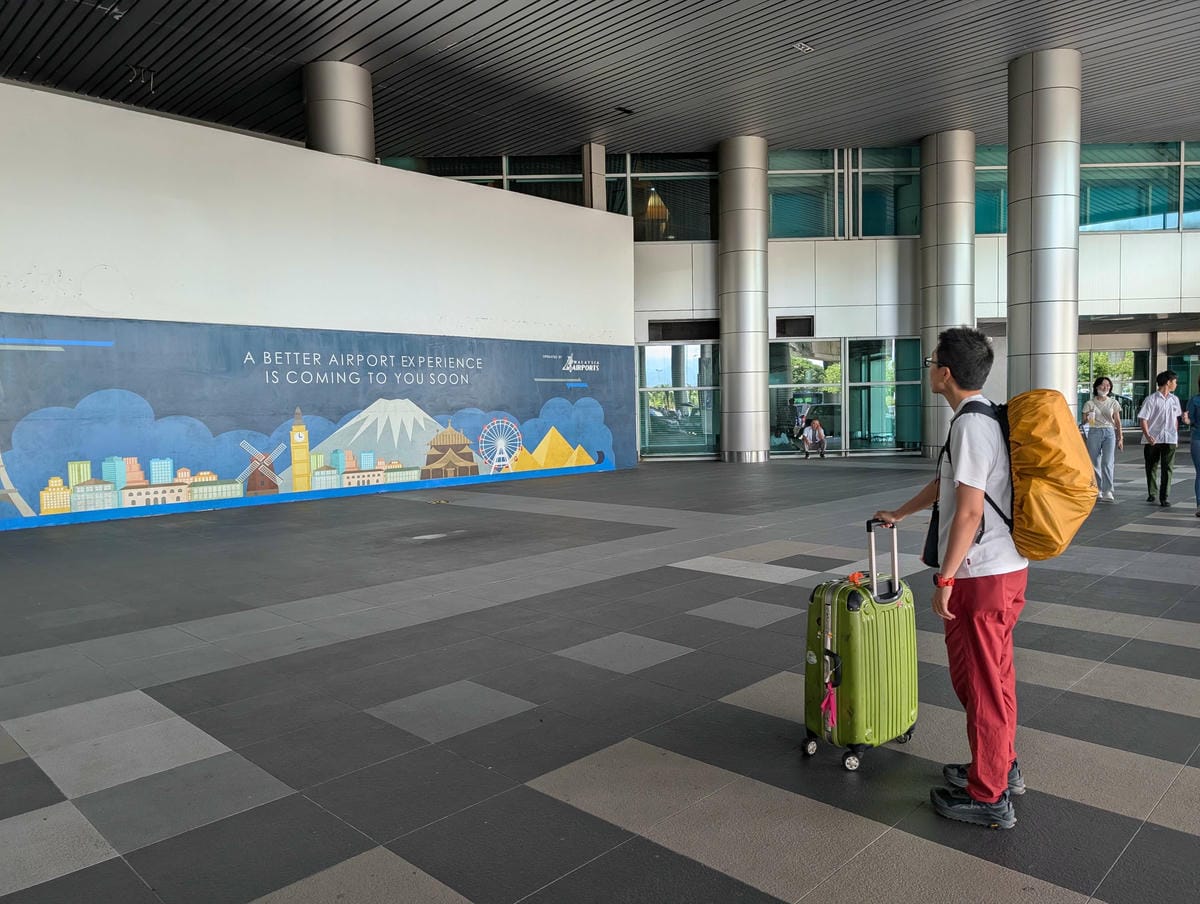 亞航 Airasia 馬來西亞亞庇沙巴BKI機場清晨有什麼？